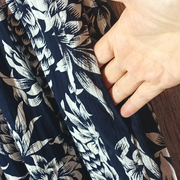 J Crew Navy Novelty Pineapple Print Pullover Pockets Covered Button 6 - Picture 9 of 13